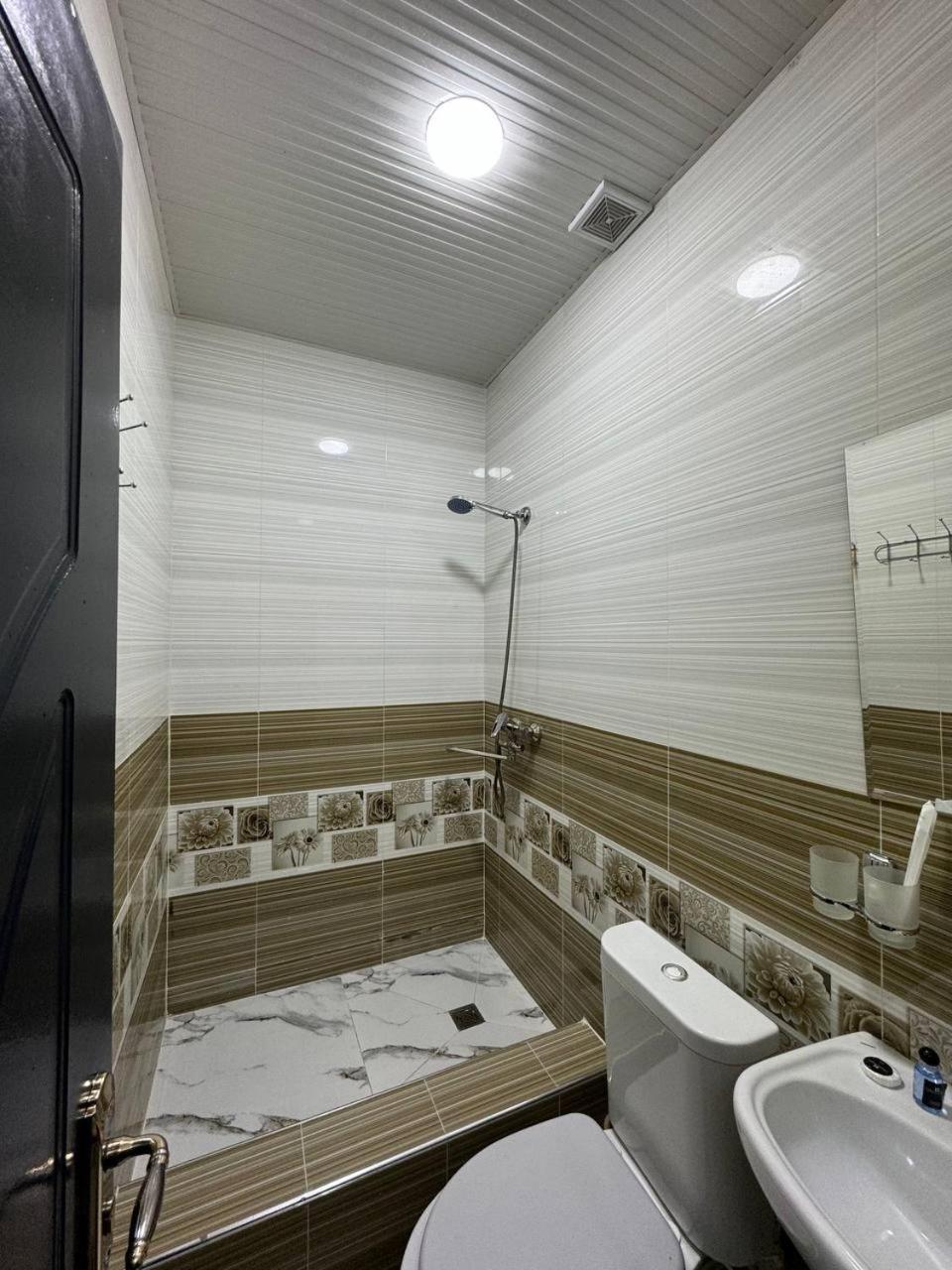 Rahat Inn Hotel Taškent Exteriér fotografie